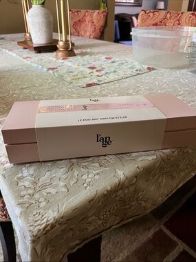 Lange Pink and White Le Duo 360° Airflow Styler